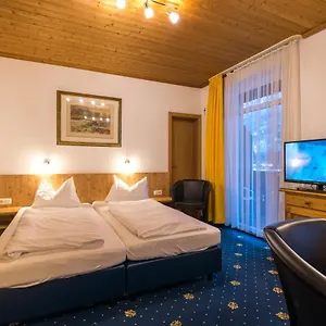 Hotel Garni Almenrausch Und Edelweiss, Garmisch-Partenkirchen
